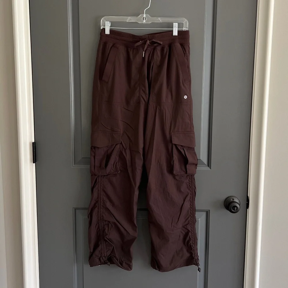 Lululemon Dance Studio Relaxed-Fit Mid-Rise Cargo Pant Espresso-Size Small